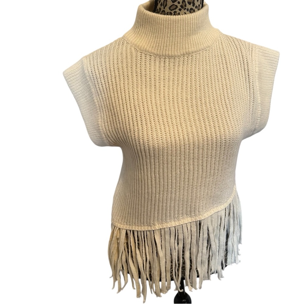 Les Soeurs Fringed Short Sleeved Sweater Women’s Size Medium Cream/Off White New